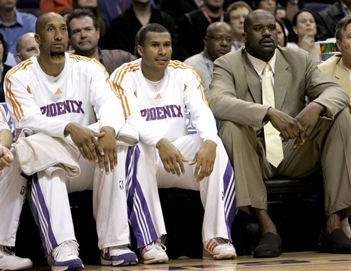 CBA：山东男篮主场不敌广东男篮（CBA：山东男篮主场负于广东男篮）