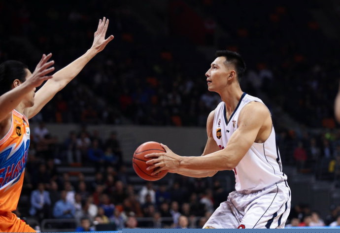雷霆10天内两负马刺，马刺成本赛季首支两胜雷霆的球队（马刺10天内双杀雷霆，成本季首支两次击败雷霆的球队）