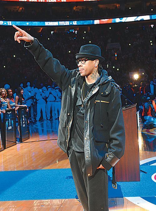 天空记者：齐尔克泽想继续留在曼联并为自己的位置而战（天空体育记者：齐尔克泽愿留曼联，继续争夺位置）