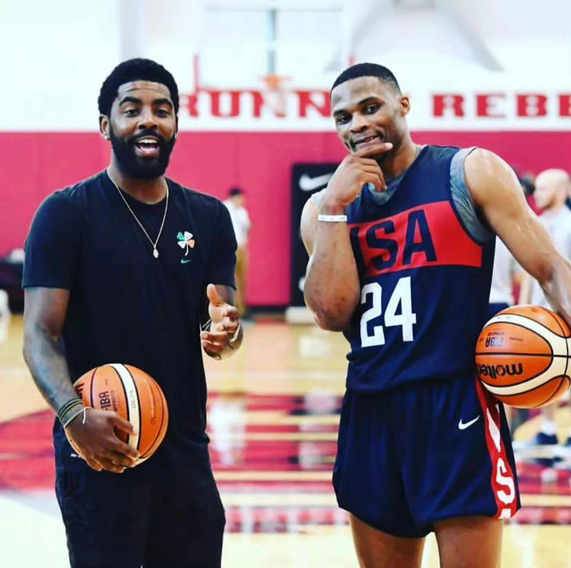 NBA将于明日迎来一年一度的圣诞大战。（一年一度的NBA圣诞大战将于明日打响）