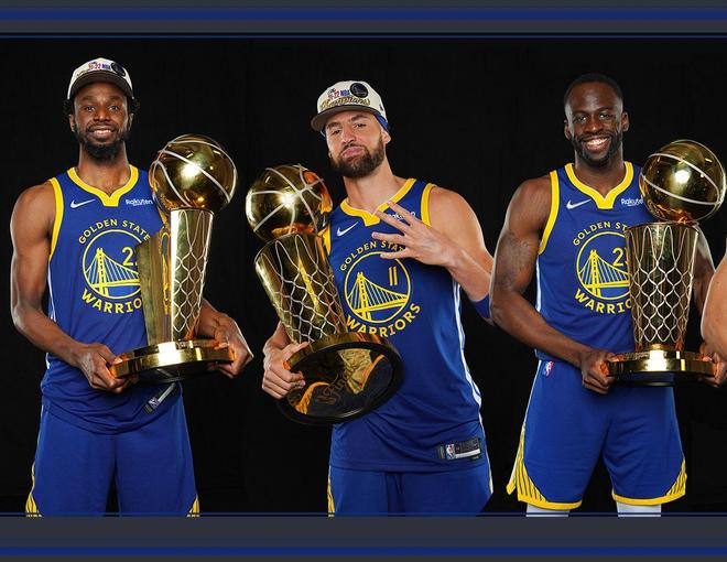 有惊无险，小麦和孔蒂所乘飞机警告灯误报导致飞机迫降（虚惊一场，小麦与孔蒂所乘航班因警示灯误报紧急降落）