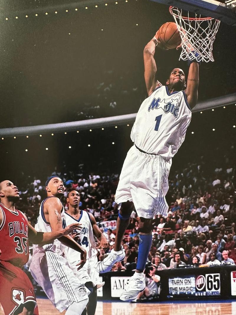 博格巴投资全球首支现代化专业赛驼队，成为其股东和大使（博格巴入股全球首支现代化职业赛驼队，兼任形象大使）