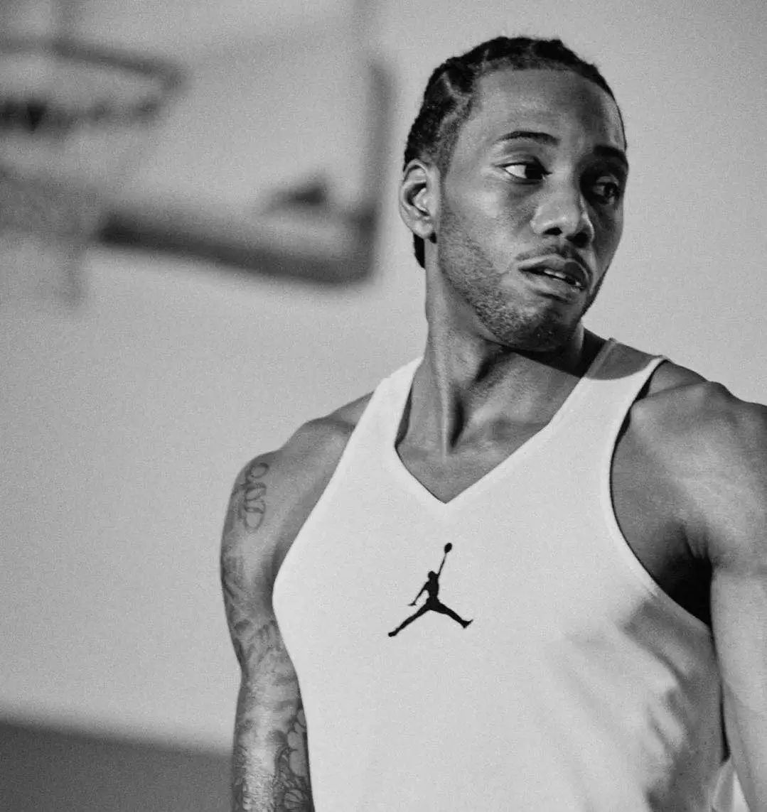 哈萨克斯坦足球超级联赛：13座城市的14支球队（哈萨克超联赛：14支球队分布在13座城市）