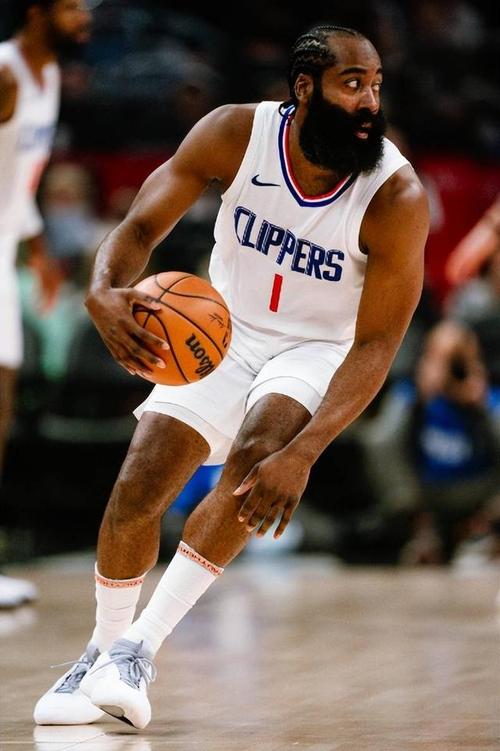 欧冠比赛战术分析：切尔西防守策略,（欧冠战术解读：切尔西的防守之道）