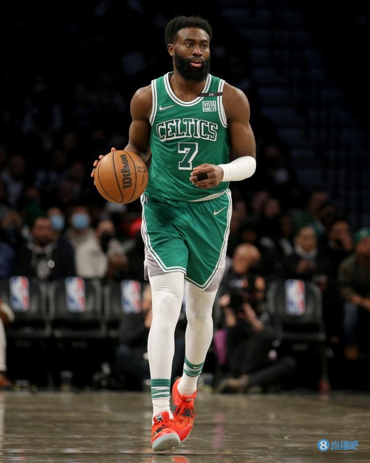 体坛：韩国U22主帅国内不乏质疑声，熊猫杯大轮换旨在练兵（体坛：韩国U22主帅饱受国内质疑，熊猫杯大幅轮换意在练兵）