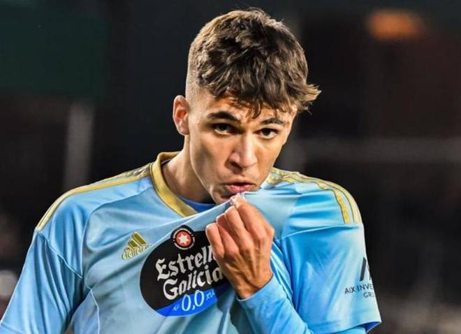 维持原判！伊森反击被里夫斯造成进攻犯规 火箭挑战失败（判罚维持！里夫斯造伊森反击进攻犯规，火箭挑战未果）