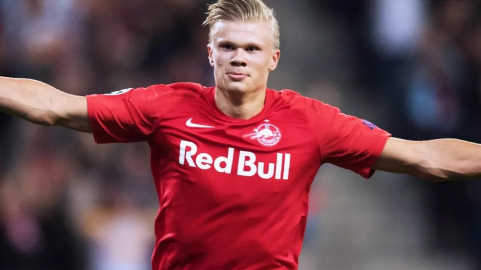 西海岸总经理：杨智、刘健、毛雷尔等人将跟随邵佳一加入国足（西海岸总经理透露：杨智、刘健、毛雷尔等将随邵佳一一同加入国足）