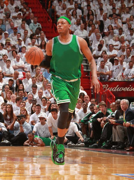 外媒：马拉多纳的宝马i8进行拍卖，起拍价1万欧元（外媒报道：马拉多纳名下宝马i8开拍，起拍价1万欧元）