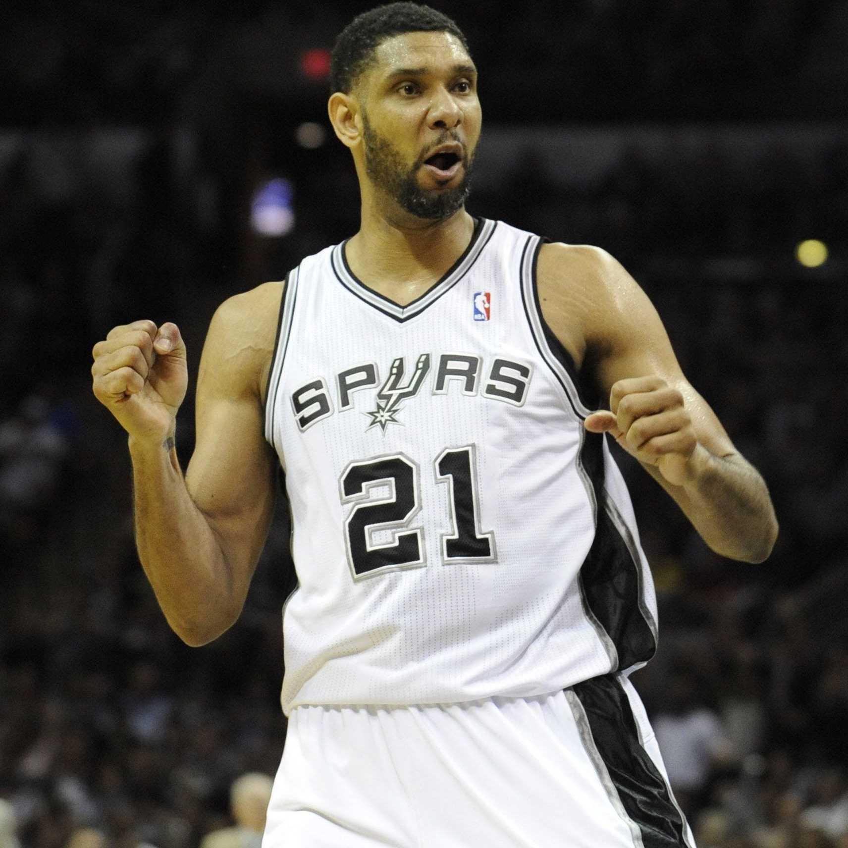 弗拉格：詹姆斯利用自己超高的篮球智商打球，让比赛变得简单（弗拉格：詹姆斯凭超高篮球智商打球，让比赛更为轻松）