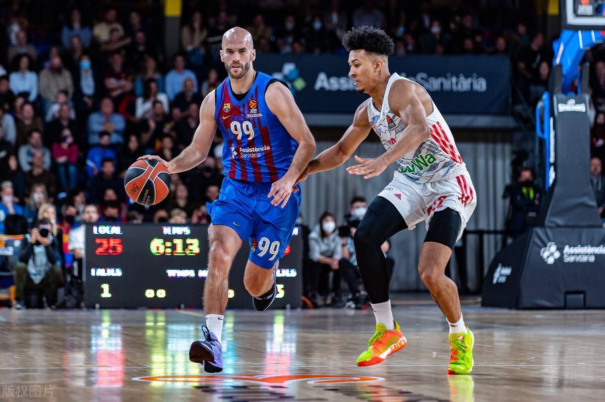 世体：皇马想让阿隆索带队踢西超杯，这个计划已酝酿许久（世体：皇马拟由阿隆索执掌球队征战西超杯，此方案已筹划多时）