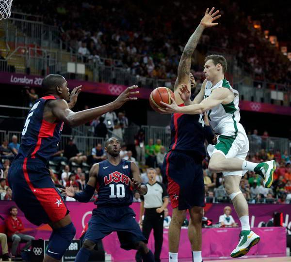 凯拉特主帅：我们看了大量比赛录像，深入研究了奥林匹亚科斯（凯拉特主帅：海量录像助我们深度解析奥林匹亚科斯）