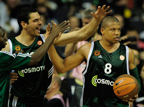 霍伊伦本赛季意甲10场4球，与上赛季联赛进球数持平（霍伊伦意甲本季10战4球，追平上赛季联赛进球数）