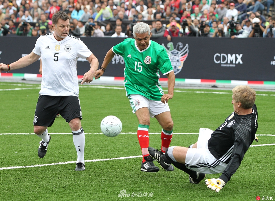 杰拉德评在英格兰、红军共事的最佳五人组：苏牙、鲁尼入选（杰拉德评选英格兰与利物浦生涯最佳五人阵：苏亚雷斯、鲁尼在列）